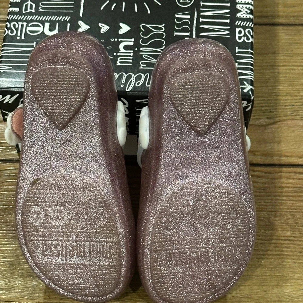 Mini Melissa unicorn flat - Picture 3 of 3